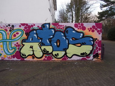 Graffiti Wall in Hamburg - Photo by geracity - atos (2014)