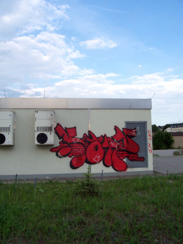 Graffiti Bombing in Gera - Photo by geracity - käry