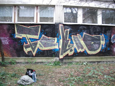 Graffiti Wall - Photo by geracity