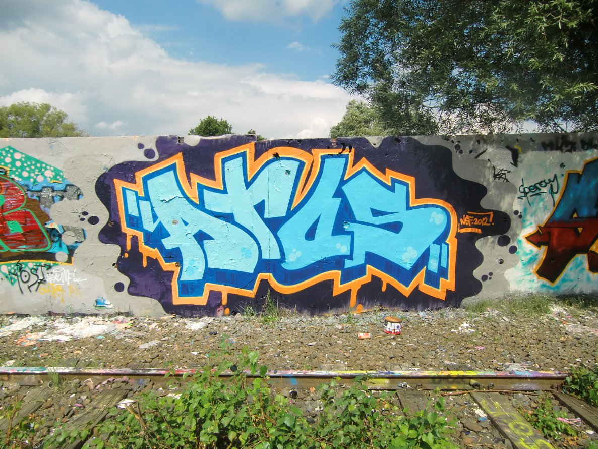 Graffiti Wall - Photo by geracity - atos (2012)