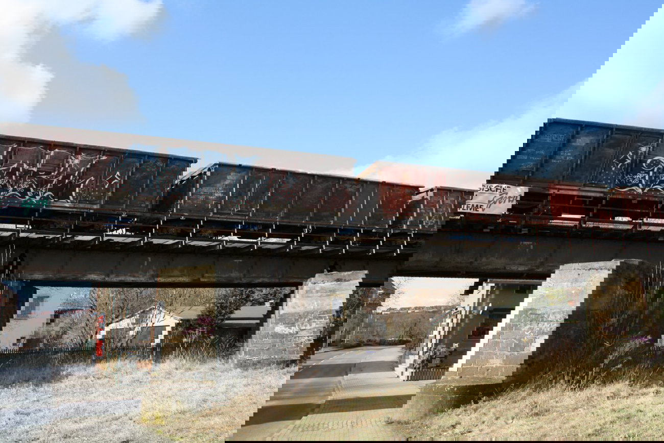 Graffiti Train - Photo by geracity - ctrl