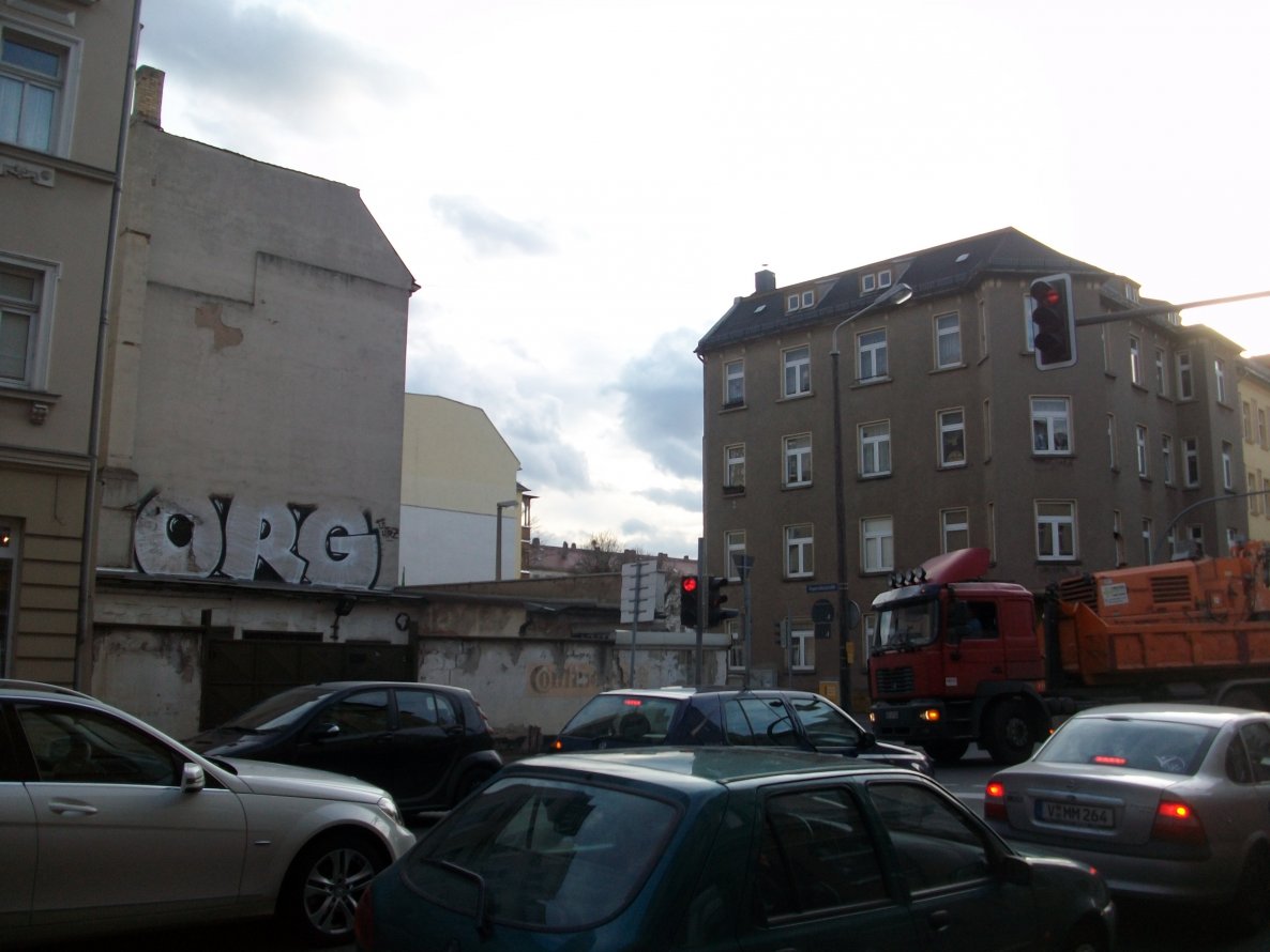 Graffiti Bombing - Photo by geracity - org