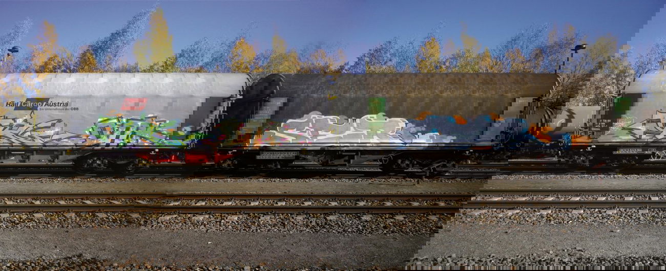 Graffiti Train - Photo by geracity - org, dnk, ser