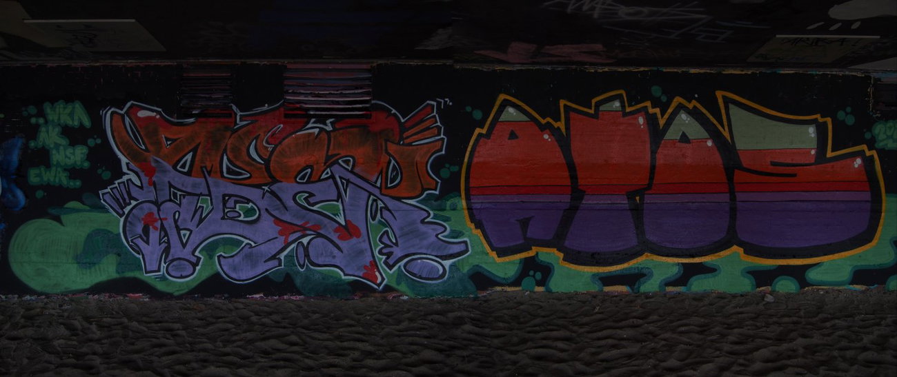 Graffiti Wall - Photo by geracity - abek, atos