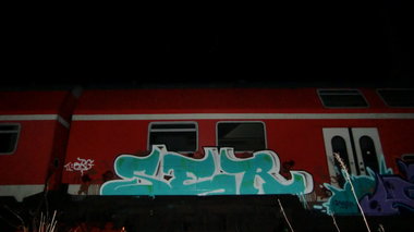 Graffiti Train - Photo by geracity - ser, sunds (2011)