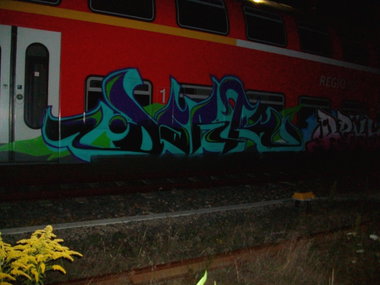 Graffiti Wall - Photo by geracity - Dark