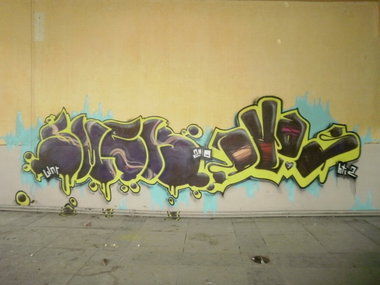 Graffiti Wall in Gera - Photo by geracity - smek, drop (2010)