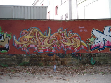 Graffiti Wall in Jena - Photo by geracity - aphok