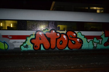 Graffiti Train - Photo by geracity - atos (2012)