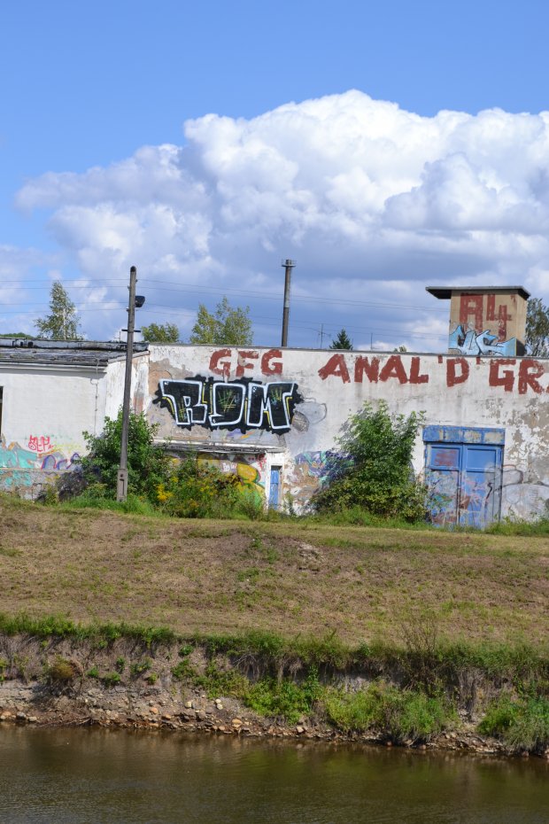 Graffiti Bombing in Gera - Photo by geracity - Rdm, Redröm (2014)