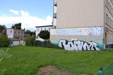 Graffiti Bombing - Photo by geracity - Rdm, Redröm, Nvr (2014)