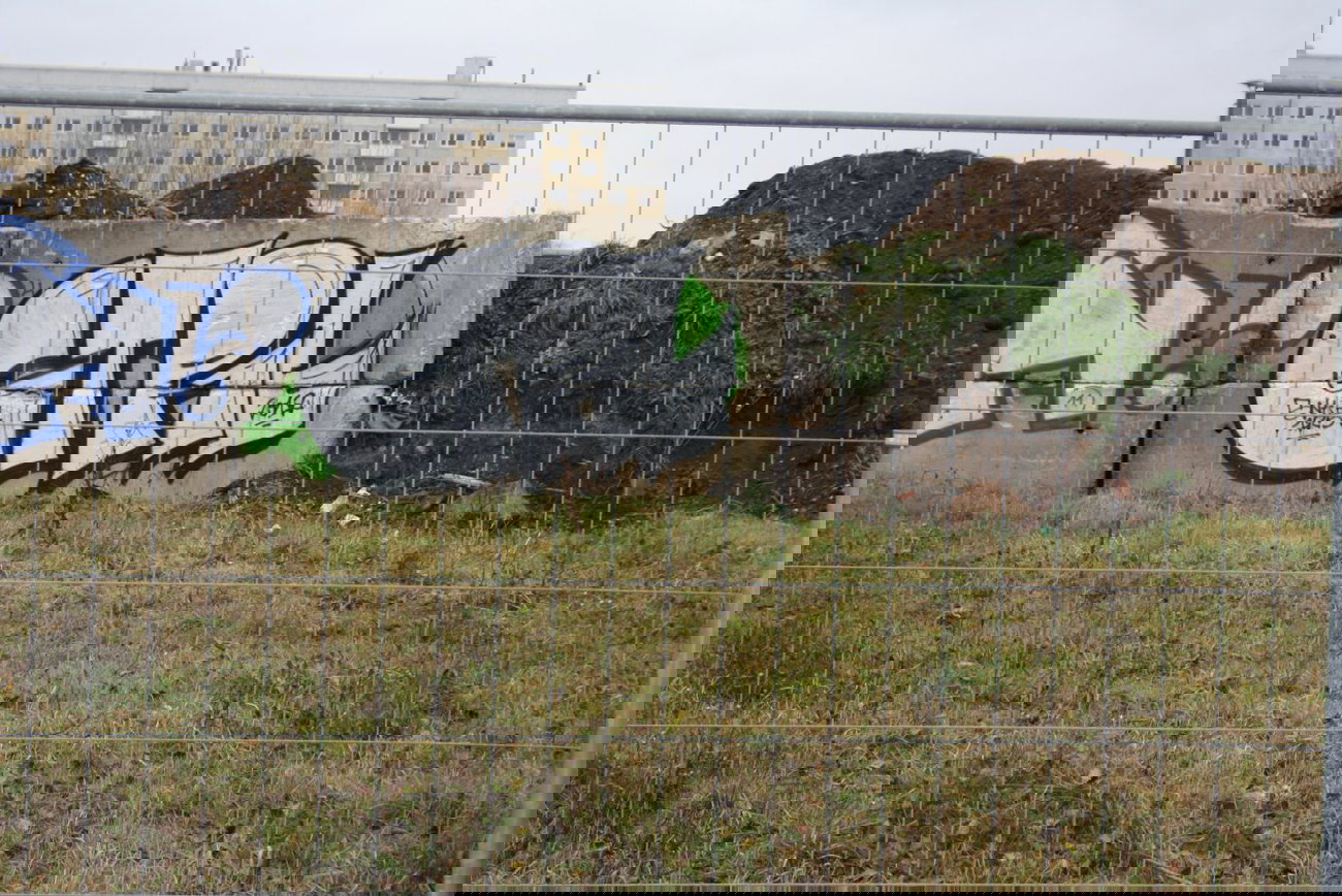 Graffiti Bombing in Gera - Photo by geracity - ctrl (2012)