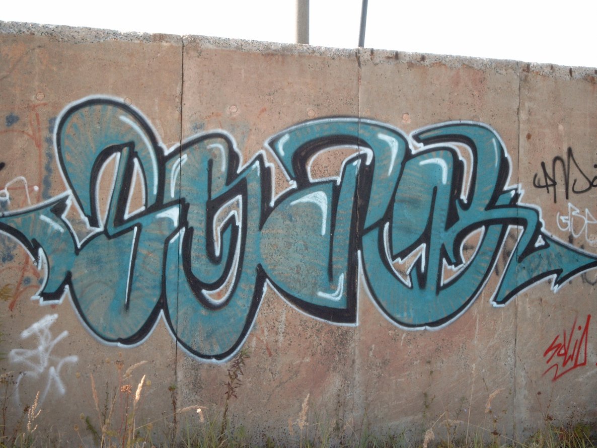 Graffiti Wall - Photo by geracity - sbak