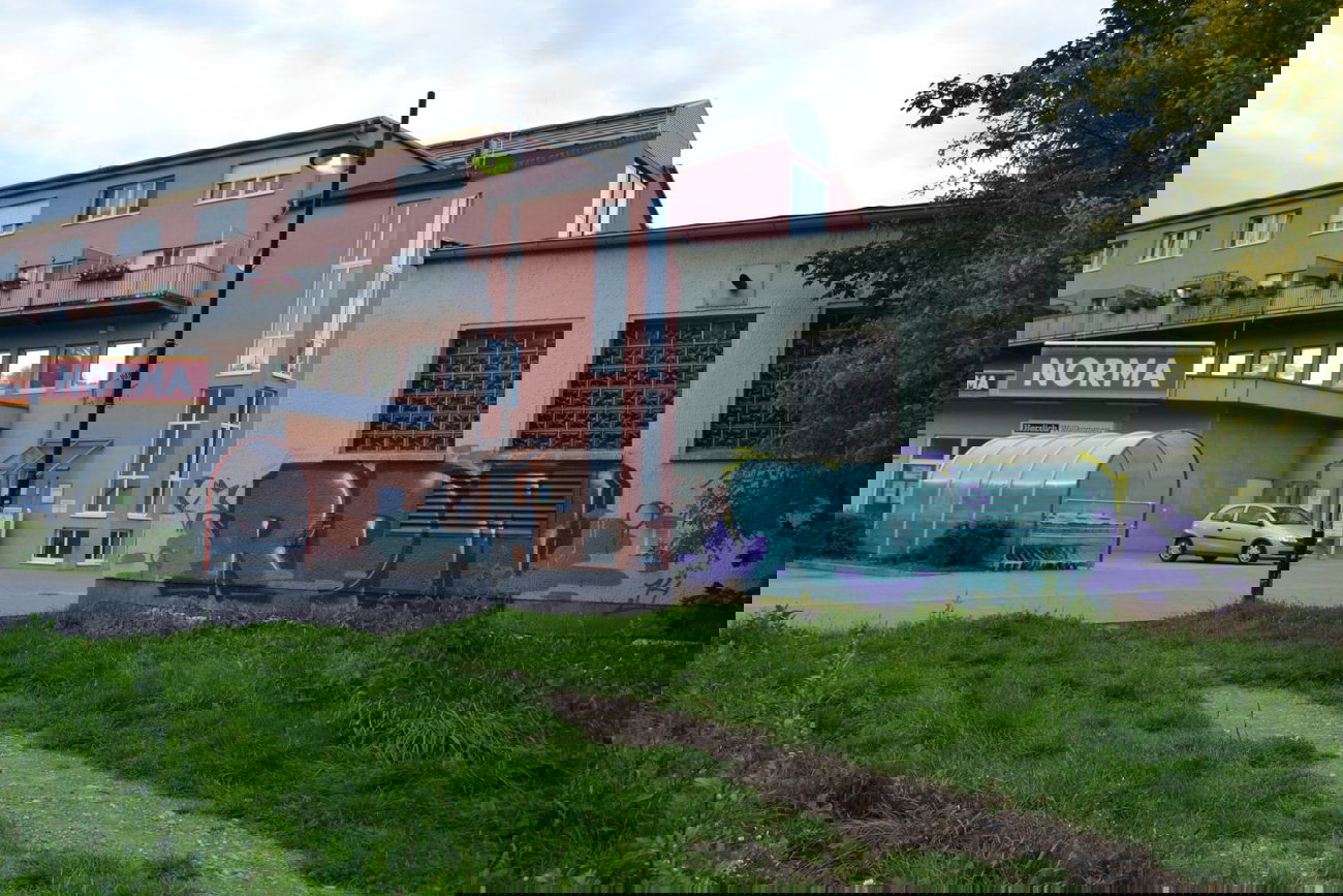 Graffiti Bombing in Gera - Photo by geracity - rdm, redröm (2014)