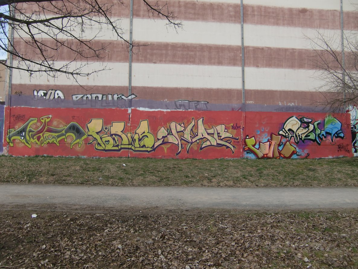 Graffiti Wall in Gera - Photo by geracity - argem, porns, shar