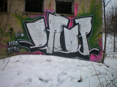 Graffiti Wall in Gera - Photo by geracity - drop