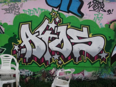 Graffiti Wall - Photo by geracity - atos (2008)