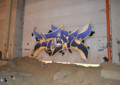 Graffiti Wall - Photo by geracity - Store, nsf (2014)