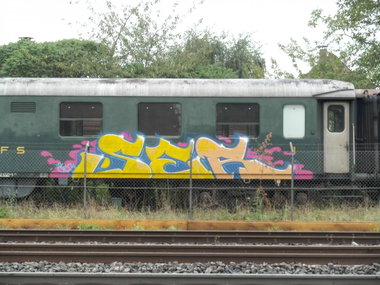 Graffiti Wall - Photo by geracity - ser