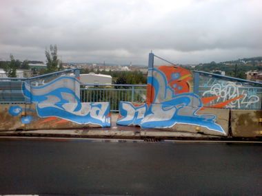 Graffiti Bombing in Gera - Photo by geracity - Dark