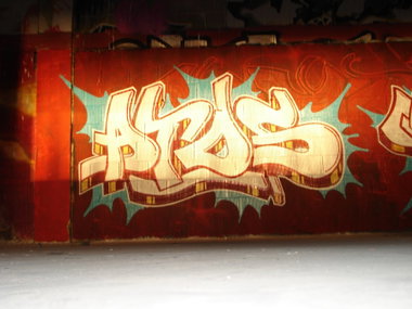 Graffiti Wall - Photo by geracity - atos