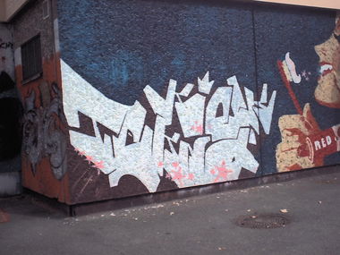 Graffiti Wall - Photo by geracity - kick, tekno
