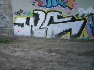 Graffiti Bombing - Photo by geracity