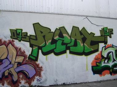 Graffiti Wall - Photo by geracity - ryat