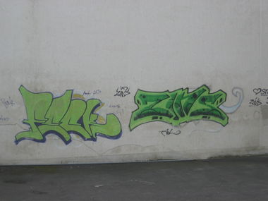 Graffiti Wall - Photo by geracity