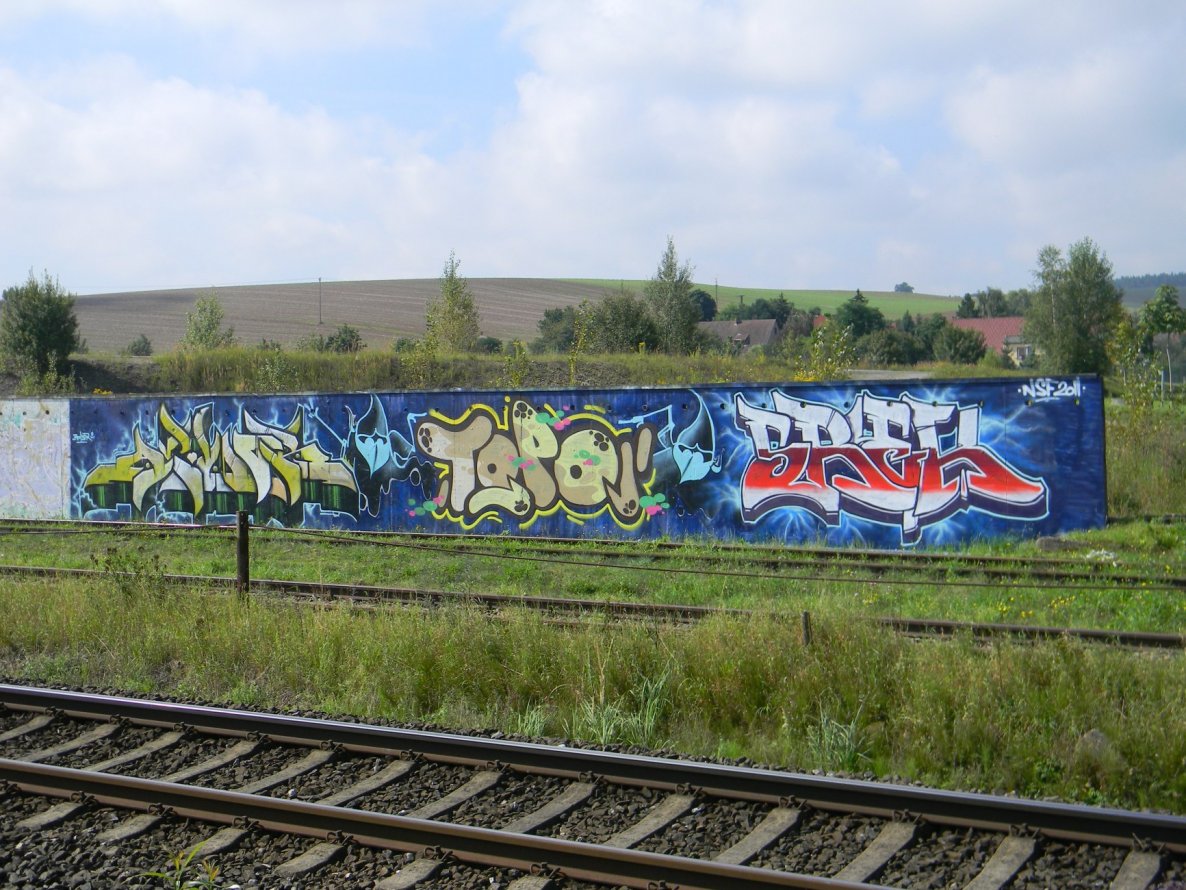 Graffiti Wall in gera - Photo by geracity - aphok, topo, srek