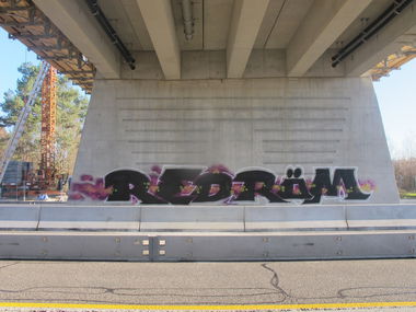 Graffiti Wall - Photo by geracity - rdm, redröm