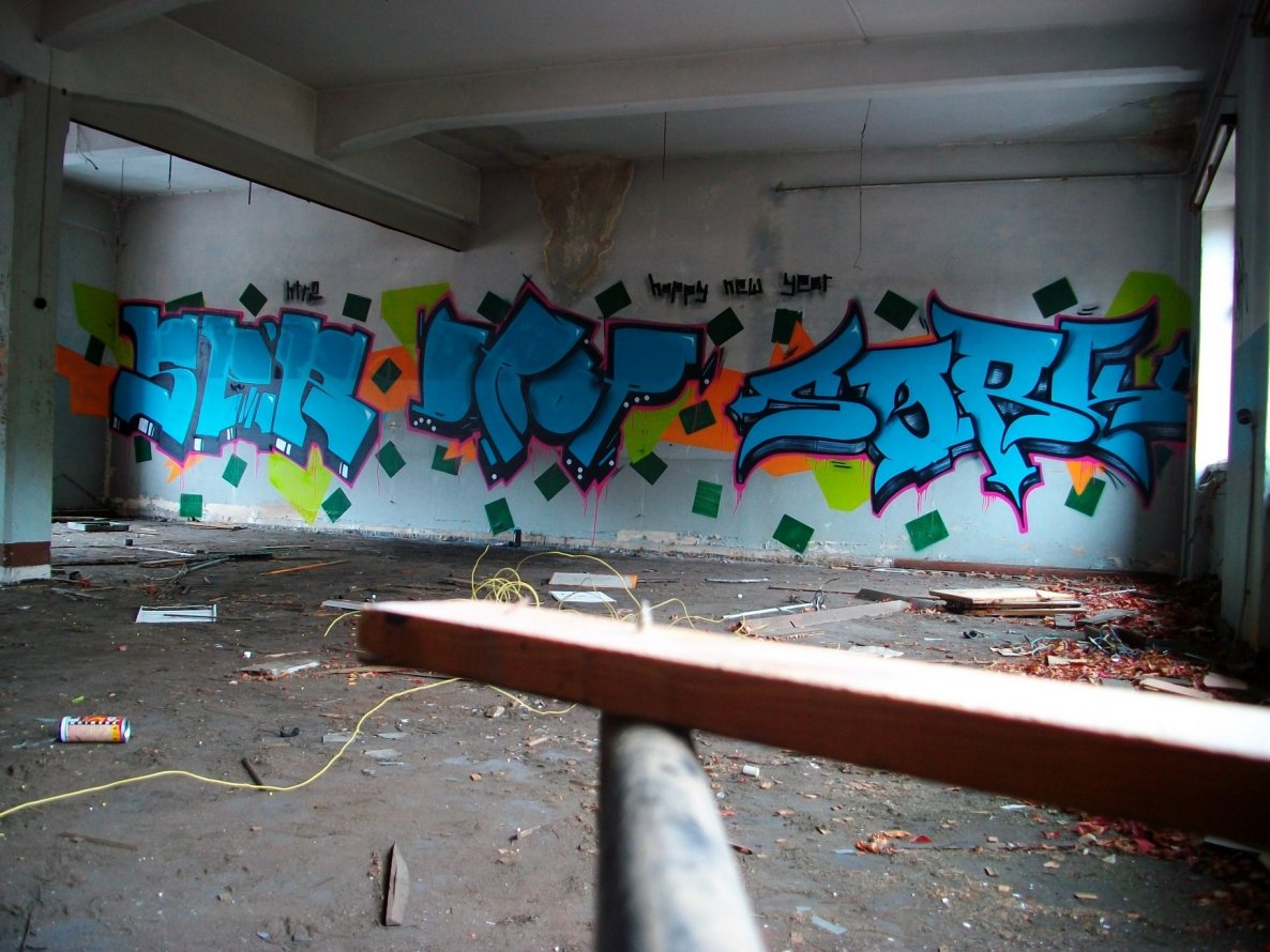 Graffiti Wall - Photo by geracity - ser, drop, sork