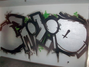 Graffiti Wall - Photo by geracity