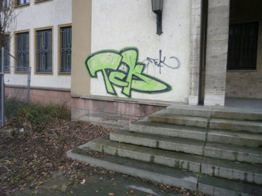 Graffiti Bombing - Photo by geracity - tck