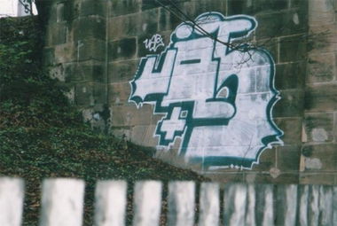 Graffiti Bombing in gera - Photo by geracity - uas