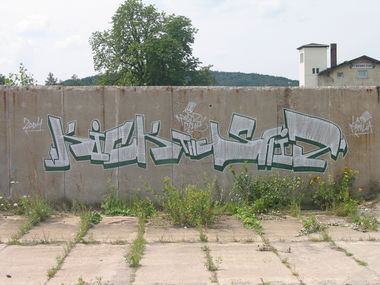 Graffiti Bombing in Gera - Photo by geracity - kts