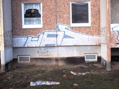 Graffiti Bombing - Photo by geracity