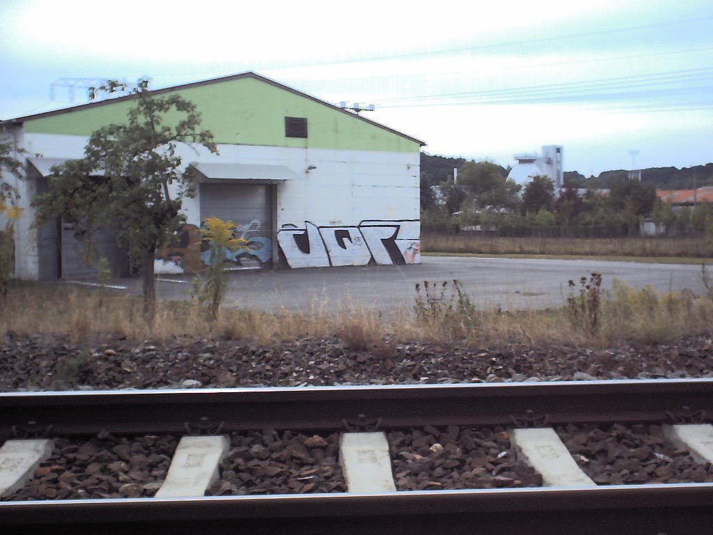 Graffiti Wall - Photo by geracity - cqf