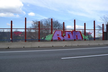 Graffiti Bombing in gera - Photo by geracity - rdm, redröm (2014)