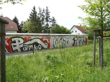 Graffiti Wall in Leipzig - Photo by geracity - rambi, ser