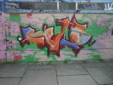 Graffiti Wall in Germany - Photo by geracity - retro