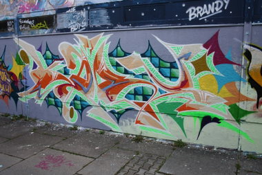 Graffiti Wall - Photo by geracity - käry