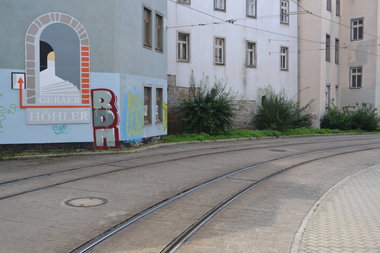 Graffiti Bombing - Photo by geracity - rdm, redröm