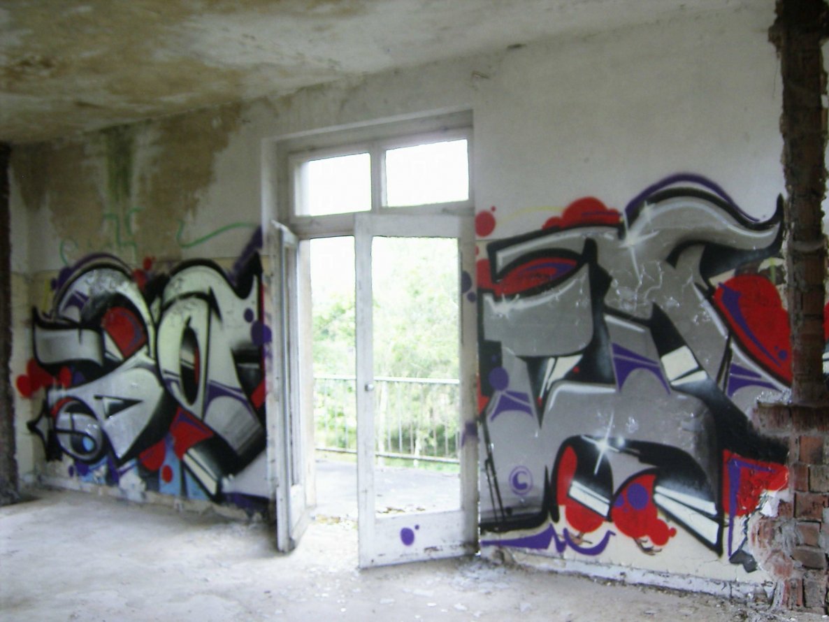Graffiti Wall in Gera - Photo by geracity - dark