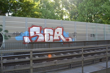 Graffiti Wall in Hamburg - Photo by geracity - ser, sunds