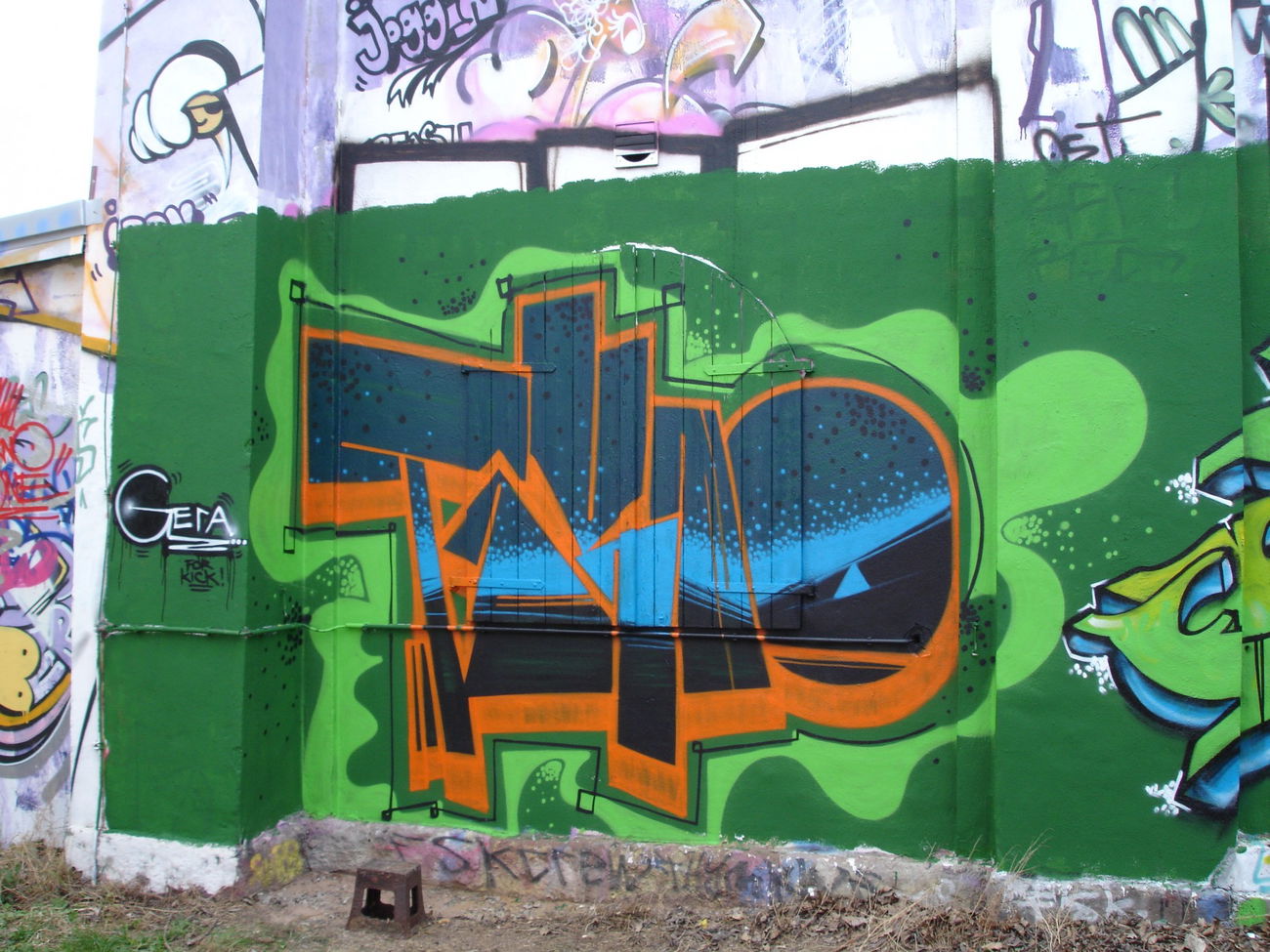Graffiti Wall - Photo by geracity - tekno