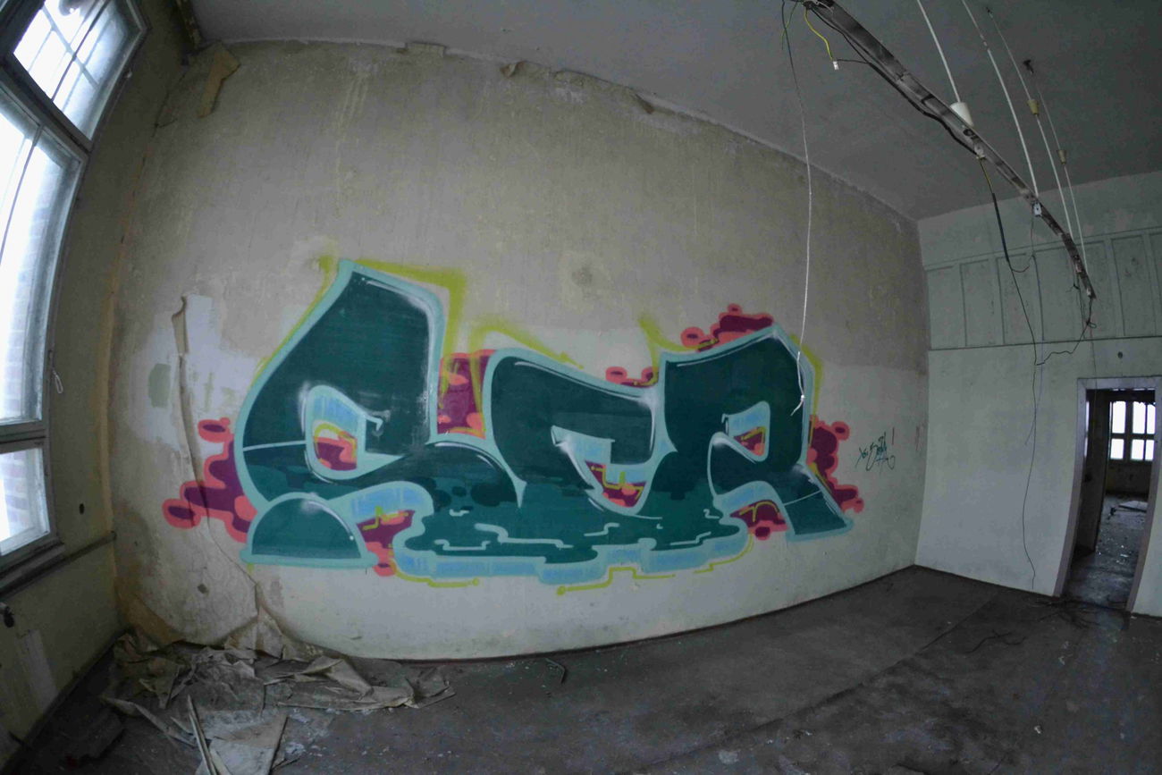 Graffiti Wall in Leipzig - Photo by geracity - ser