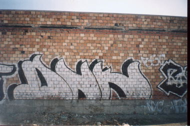 Graffiti Bombing - Photo by geracity - dnk