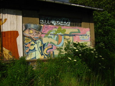 Graffiti Wall - Photo by geracity - ars, moe