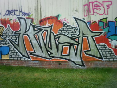 Graffiti Wall - Photo by geracity